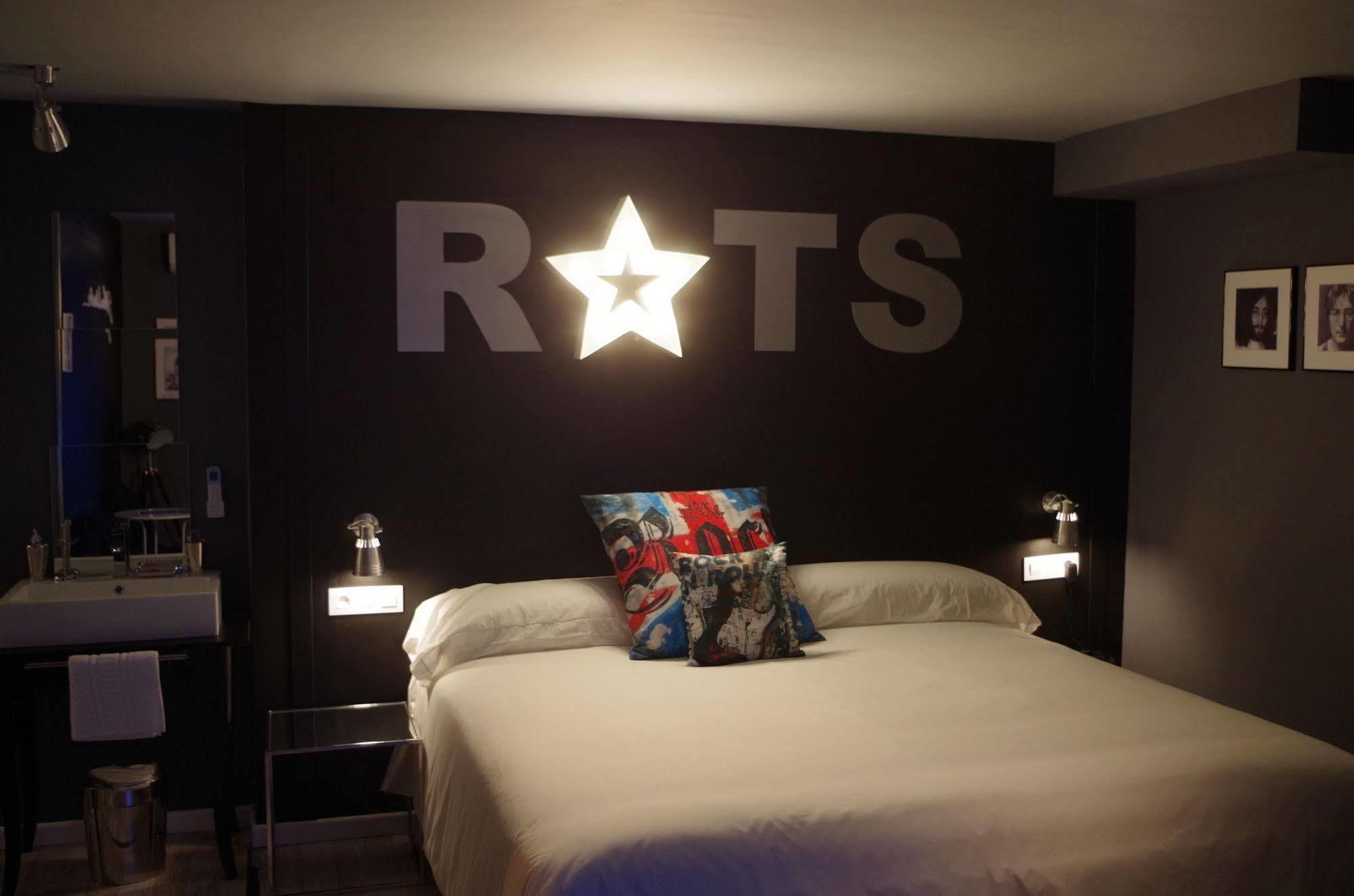 Hotel Apartamentos Rock Star Taboadela Zewnętrze zdjęcie